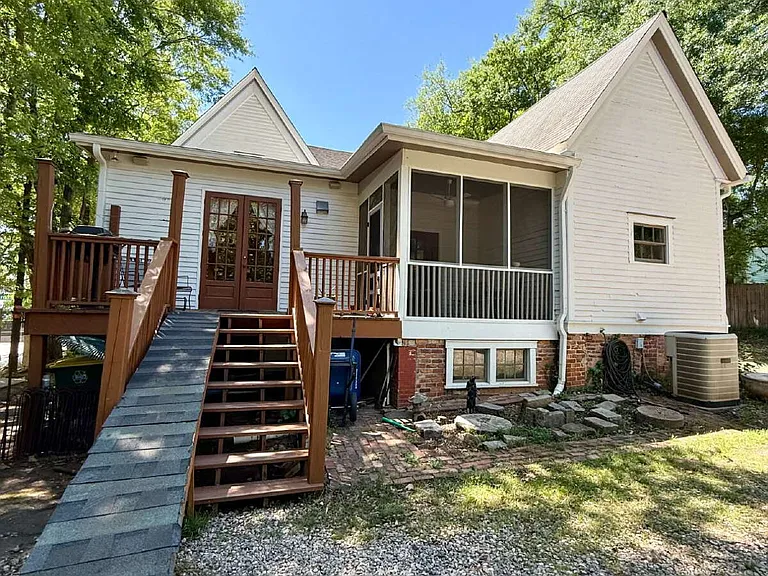 738 Boulevard — Photo 39