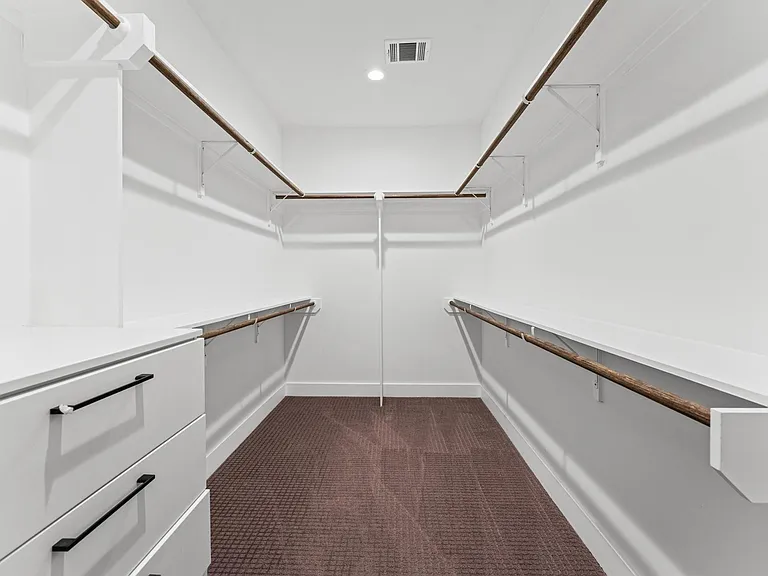 1404 Bailey St — Photo 17