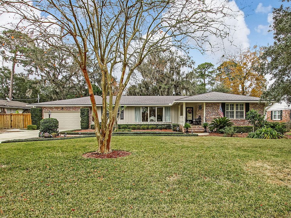 1st image of 4816 Avon Ln