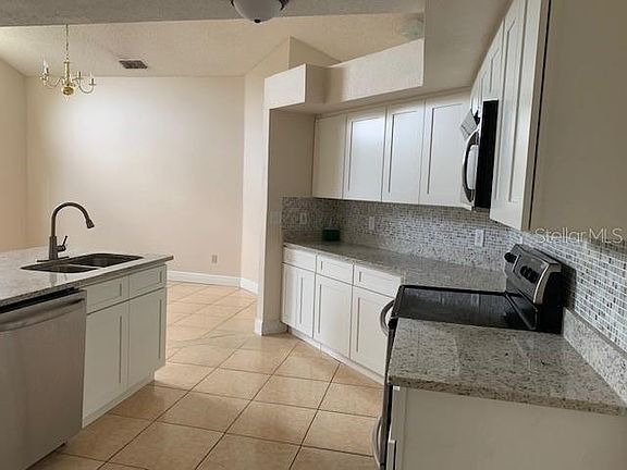 5th image of 387 Blue Bayou Dr