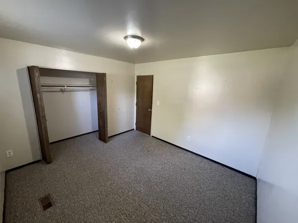 500 N Evans St APT 2, Tecumseh, MI 49286