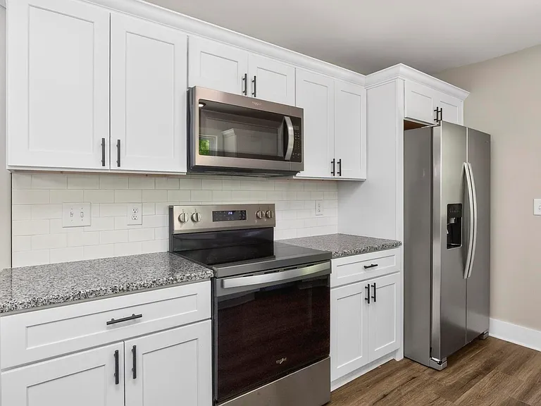 206 Ross Ave #110 — Photo 17