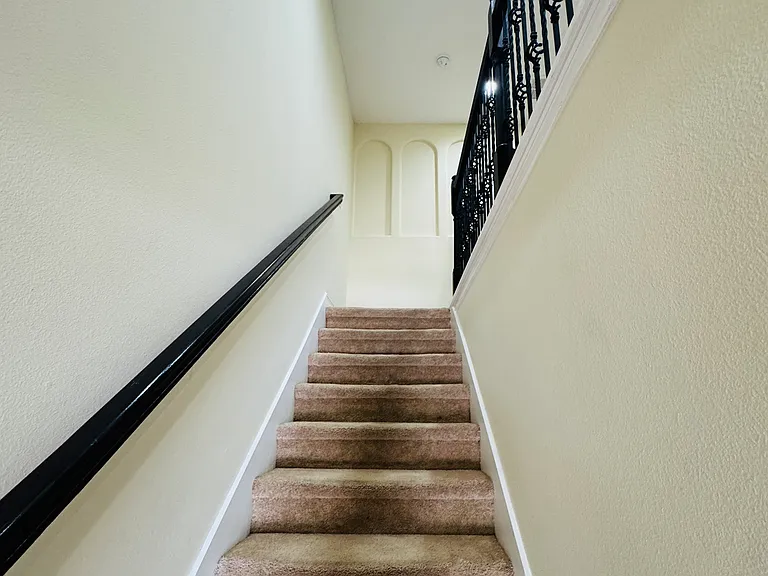 8163 Roseville Blvd — Photo 10