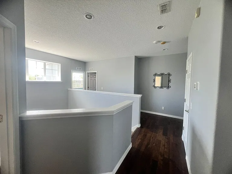 1476 Lexington Ave — Photo 14