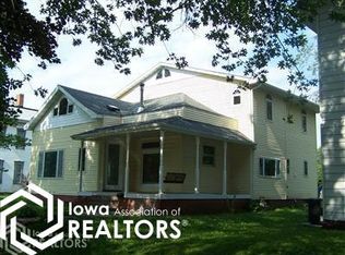 316 N 3rd St, Oskaloosa, IA 52577