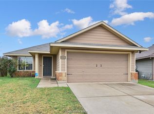 1254 Cottage Grove Cir, Bryan, TX 77801