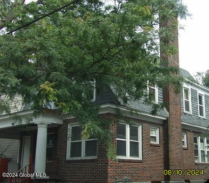 3rd image of 567 Morris Street