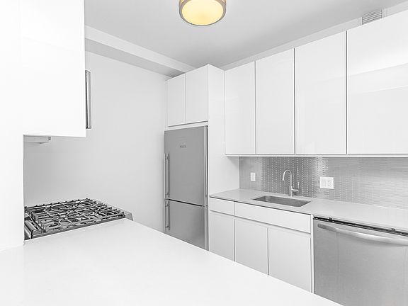 4th image of 1127 Flatbush Ave #3BBX