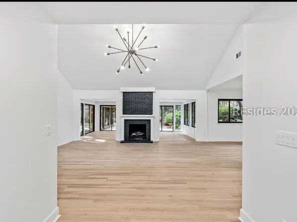 4 Brown Thrasher Rd, Hilton Head Island, SC 29926