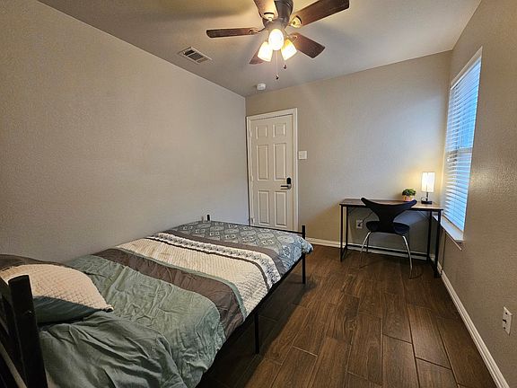 4th image of 1505 Estrella Dr