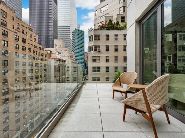 126 East 57th Street image 1 of 26