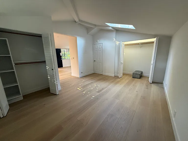 360 Stanford Ave #360A — Photo 7