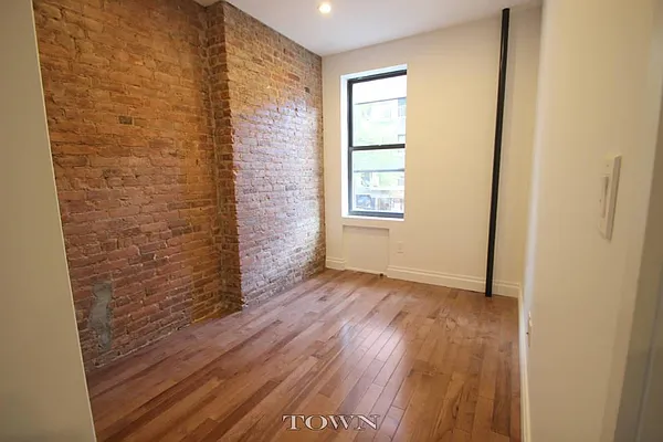 Rented by Town Residential | media 31