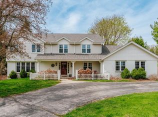 1305 Lexington Ct, Brookfield, WI 53045