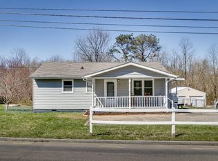 906 Antioch Rd, Johnson City, TN 37604