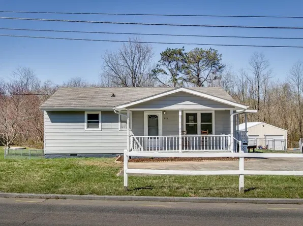 906 Antioch Rd, Johnson City, TN 37604