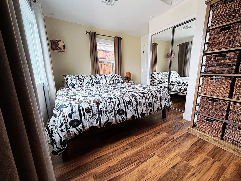 Master Bedroom w/ King