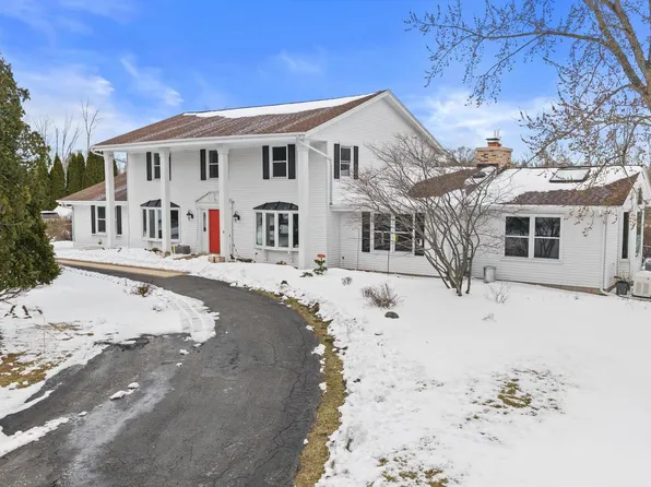 2626 West Ranch ROAD, Mequon, WI 53092