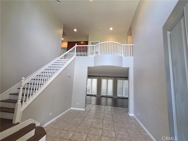 43823 Carentan Dr — Photo 4