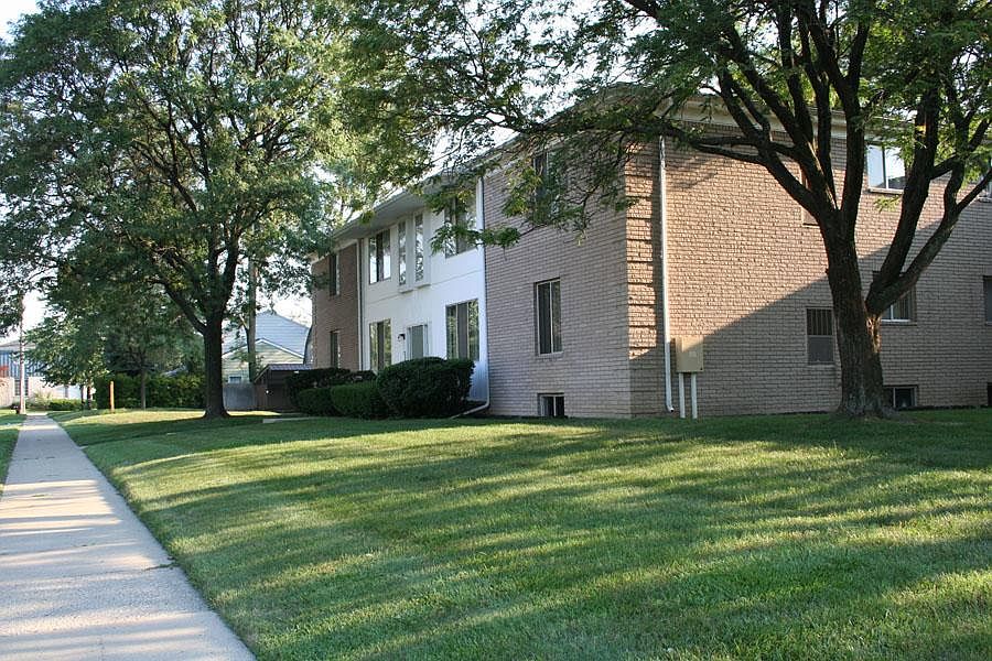 amber's Broadacre Apartments 337 N Marias Ave Clawson, MI Zillow