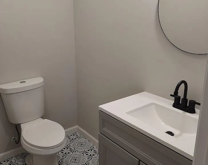 1812 N Croskey St — Photo 7
