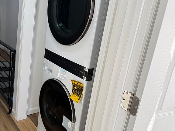 5th image of 6139 Chancellor St #2