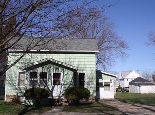 216 6th Ave SE, Oelwein, IA 50662