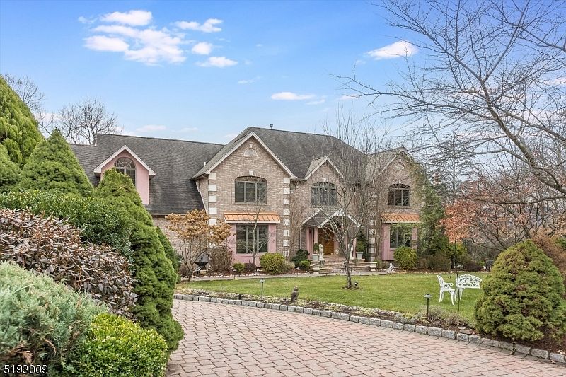 2 Vizcaya Ct, Wayne, NJ 07470 | Zillow