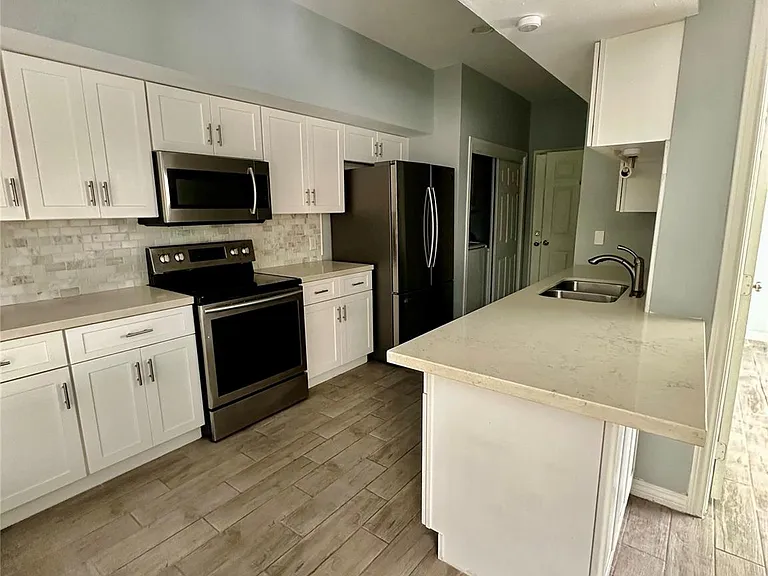 12625 Memorial Dr #20 — Photo 7