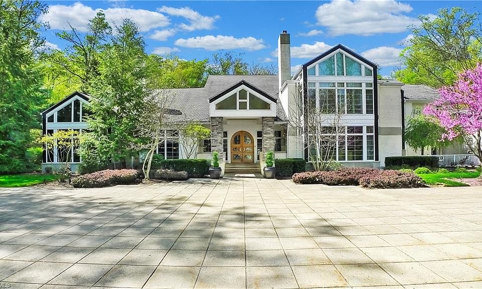 1st image of 6785 Gates Mills Blvd