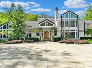 6785 Gates Mills Blvd, Gates Mills, OH 44040