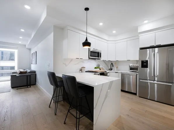 101 Condor St #301A, Boston, MA 02128