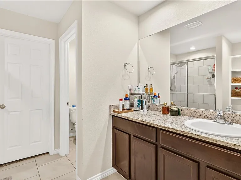3913 Targaryen Way — Photo 17
