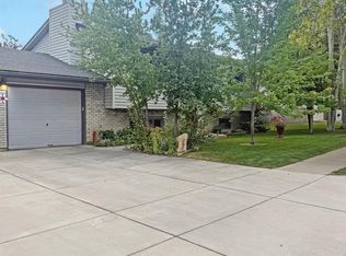 203 Florence Ave, Evanston, WY 82930