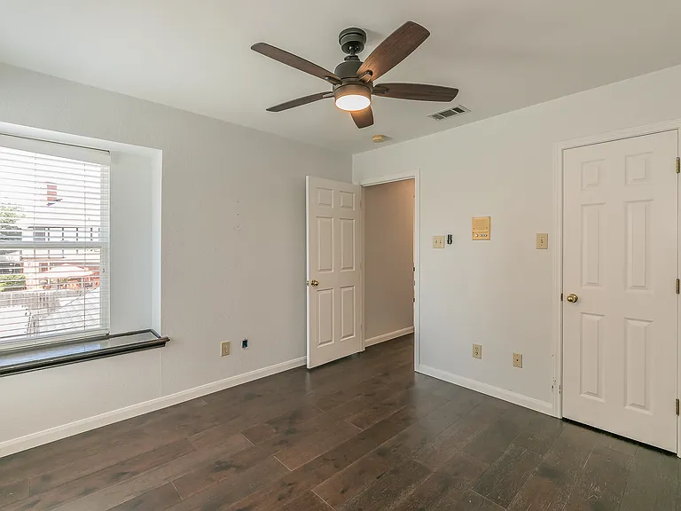 2 Edgemere Ct — Photo 21