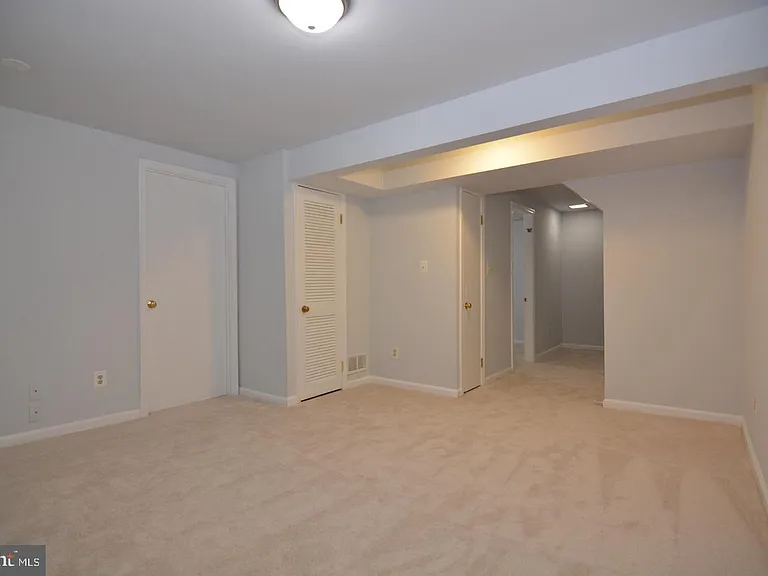 714 Hurley Ave — Photo 15