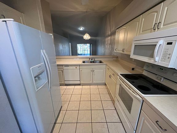 5th image of 1301 SE 6th St #1301