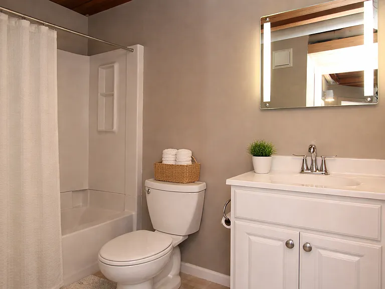 68 Thermos Ave #207 — Photo 11
