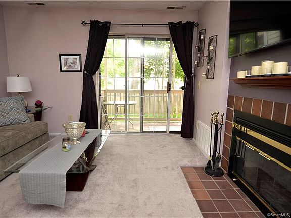 4th image of 25 Janet Cir Unit E