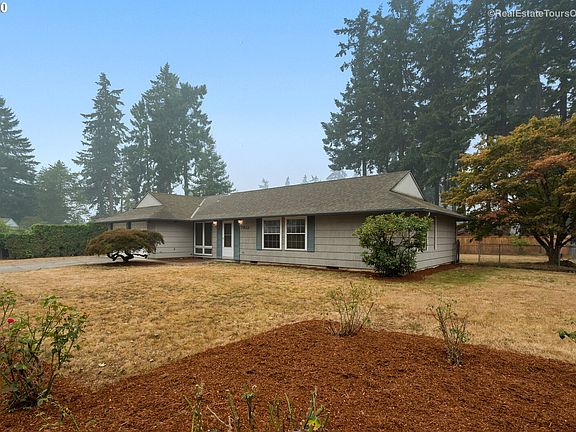 3rd image of 7810 SE Hood Ct