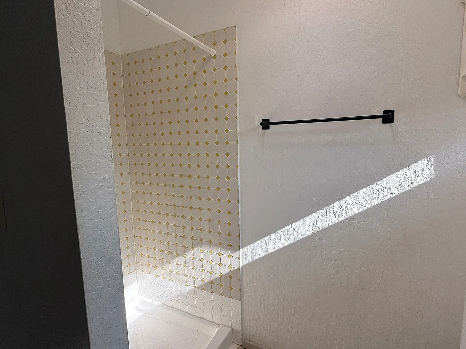 Studio, 120 sqft, $1,450 — Photo 4