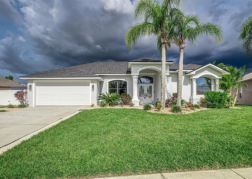 1st image of 22636 Willow Lakes Dr