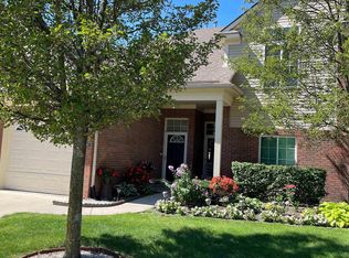14450 Shadywood Dr, Sterling Heights, MI 48312