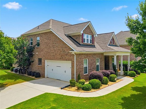 2nd image of 1158 Gateview Dr