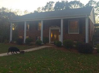 108 Springdale Dr, Mount Airy, NC 27030