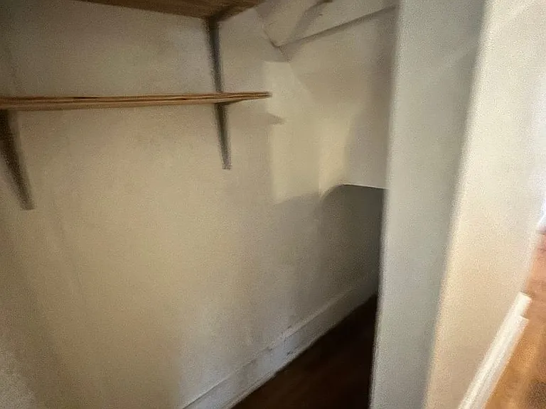 527 Maryland Ave — Photo 9