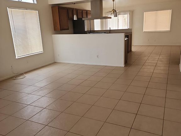 4th image of 3213 Coral Harbor Dr
