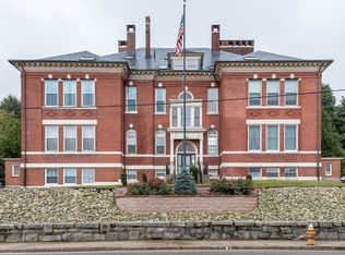 926 Southbridge St APT 3, Worcester, MA 01610