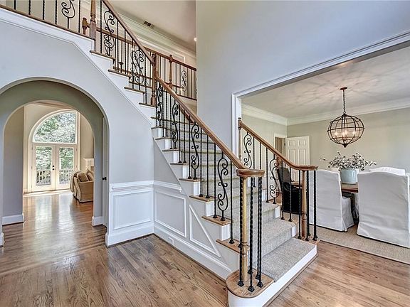 2nd image of 10605 Oxford Mill Cir