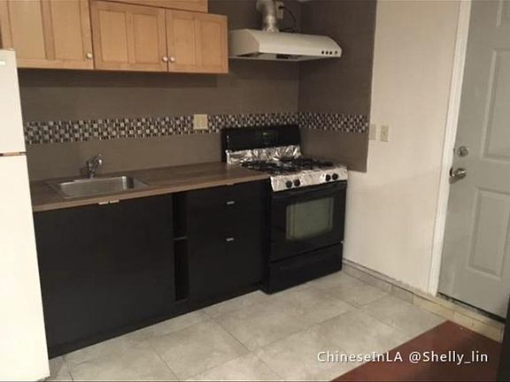 3rd image of 1145 W Badillo St #B2